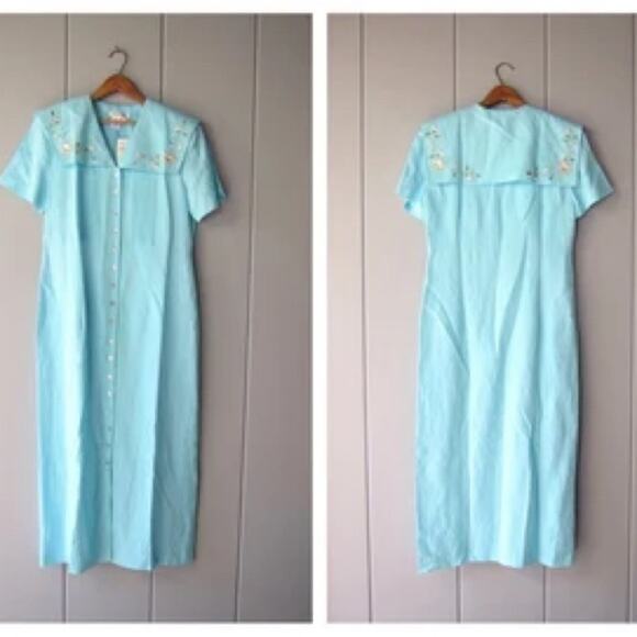Lovely Vintage Linen Maxi Dress with Peter Pan Collar - Picture 1 of 5